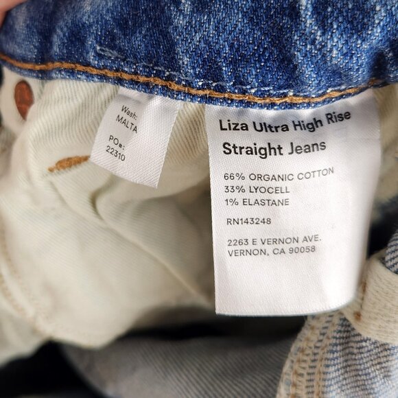 Reformation Liza Ultra High Rise Straight Jeans Raw Hems in Malta sz 26 - Picture 7 of 8